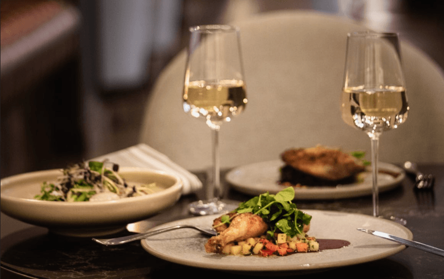 Hawthorn Dining Room & Bar 2